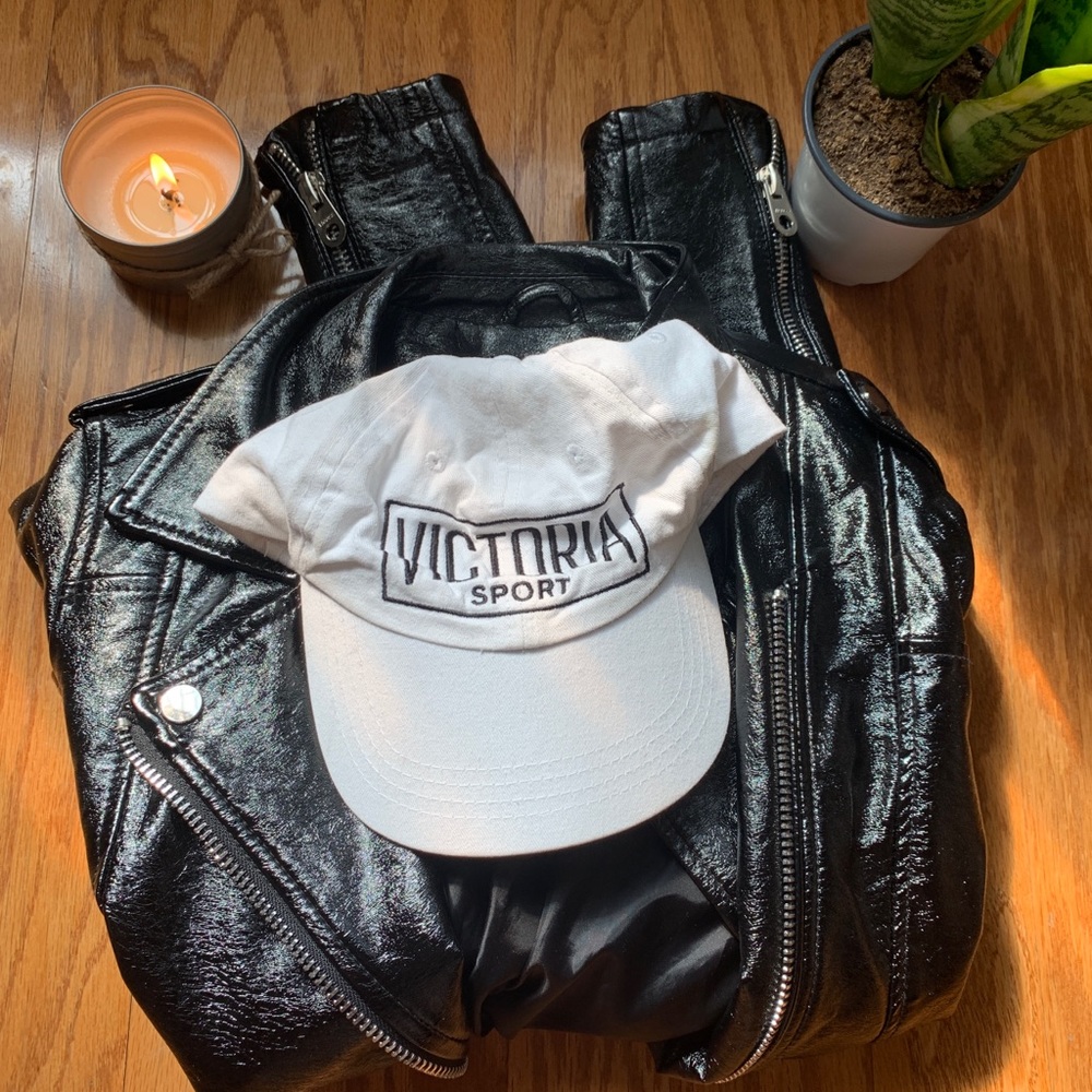 Victoria’s Secret white cap